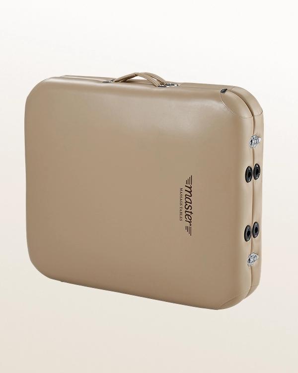 Складывается в удобный
и эстетичный кейс