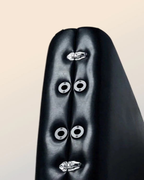 Совершенная обивка:
Мягкая и износостойкая.
