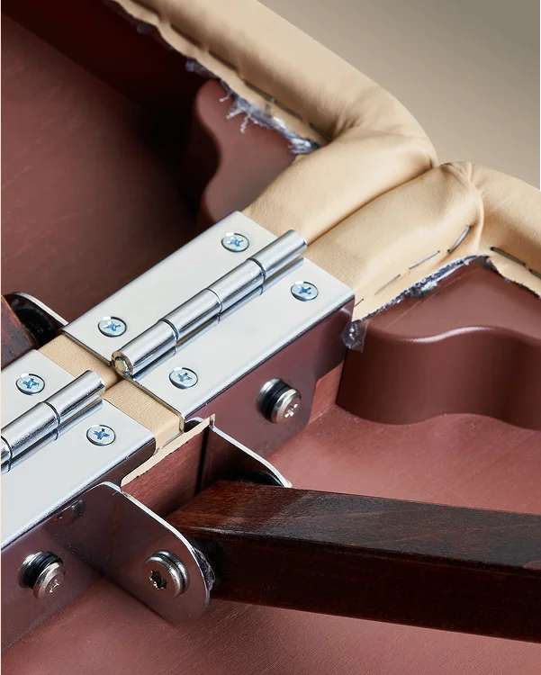 Бесшумная фурнитура
и каркас из Европейского Бука
